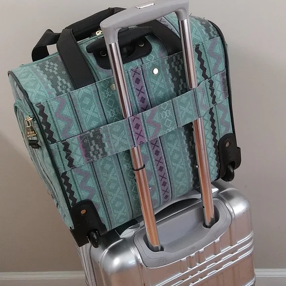 Steve Madden Designer 15 Inch Carry on Suitcase- Small Weekender Overnig… - Picture 8 of 11